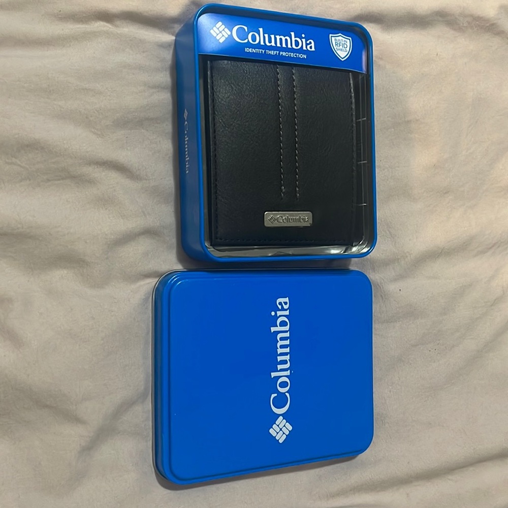 Columbia women wallet